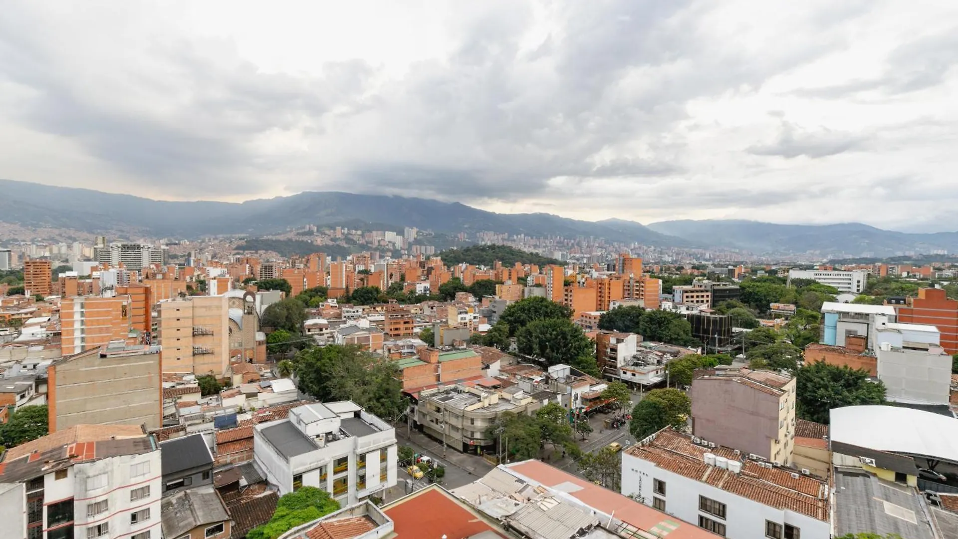 Apartment Laureles 16Th Floor Stylish Spring City Treat Medellin